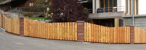 Gartenzaun aus Lärchenbretter Gartenzaun aus Lärchenbretter